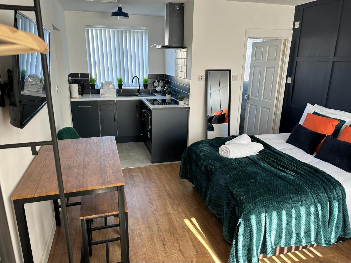 Studio Annexe By Papermill, Deeside - En-Suite, Heswall Εξωτερικό φωτογραφία