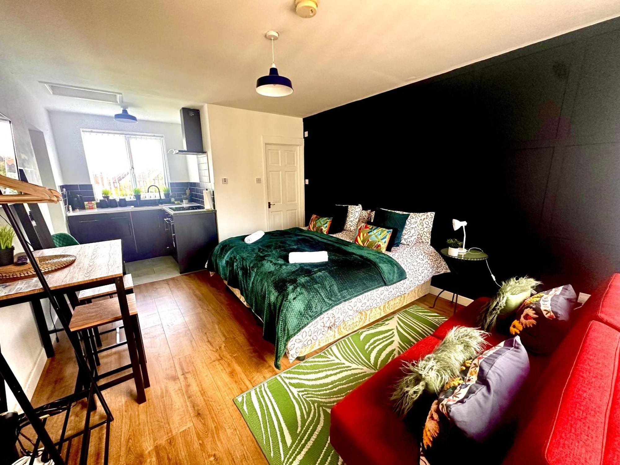 Studio Annexe By Papermill, Deeside - En-Suite, Heswall Εξωτερικό φωτογραφία